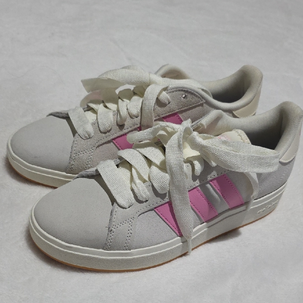 Adidas Women's Pink and‎ Gray Sneakers